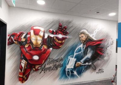 Graffiti Amazon Büro meets Marvel