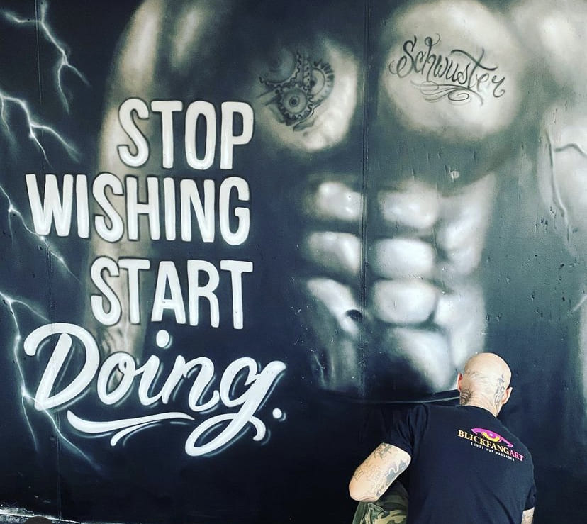blickfangart-graffiti-gestaltung-wand-fassade-fitnessstudio-sport-studio-gym-personal-trainer-9